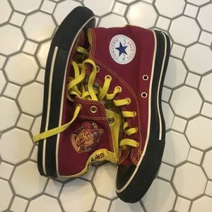 Gryffindor Converse shoes (Harry Potter)